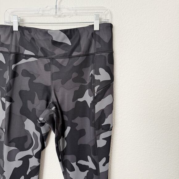 [Athleta] Gray Camo High Rise Contender Powerlift 7/8 Leggings Sz Large Tall LT - Picture 8 of 11